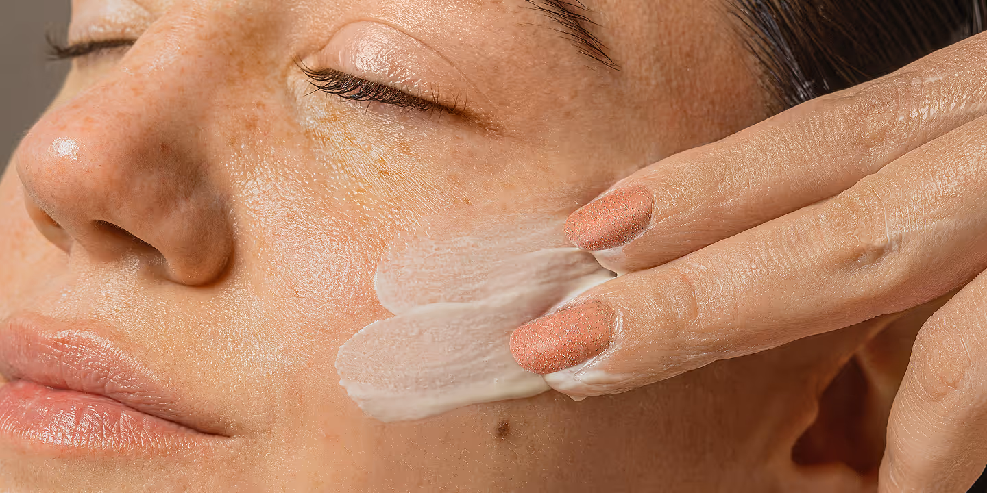 facial-treatment-woman